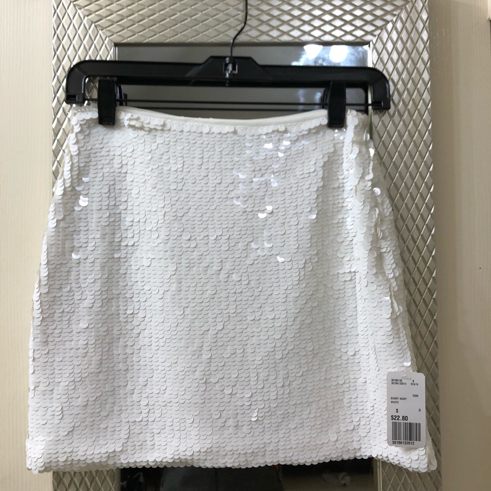 New Forever 21 White sequin skirt